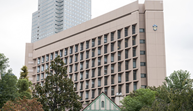 CLOMO MDM 導入事例 - 学校法人聖路加国際大学 聖路加国際病院